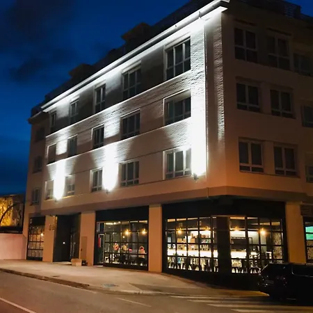 Rener Campones Hotel